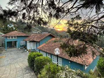Casa à venda em Albuquerque, Teresópolis - RJ
