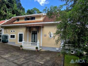 Casa à venda em Quarteirão Ingelheim, Petrópolis - RJ