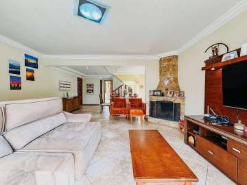 Casa à venda em Cascata do Imbuí, Teresópolis - RJ