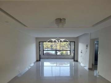 Apartamento à venda em Valparaíso, Petrópolis - RJ