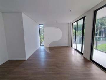 Apartamento à venda em Itaipava, Petrópolis - RJ