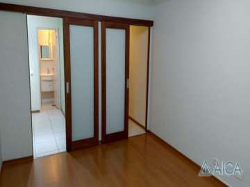 Sala para alugar em Centro, Petrópolis - RJ