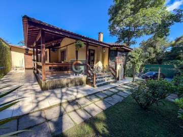 Casa à venda em Quitandinha, Petrópolis - RJ