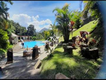 Apartamento para alugar em Samambaia, Petrópolis - RJ