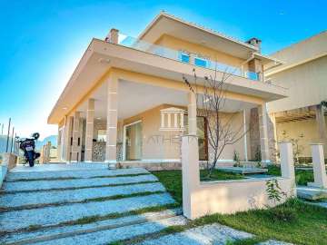 Casa à venda em Vargem Grande, Teresópolis - RJ