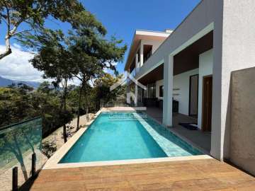 Casa à venda em Itaipava, Petrópolis - RJ