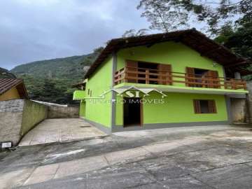 Casa à venda em Retiro, Petrópolis - RJ