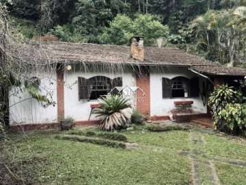 Casa à venda em Araras, Petrópolis - RJ