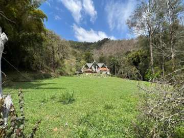 Terreno Residencial à venda em Pedro do Rio, Petrópolis - RJ