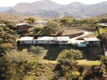 Casa à venda em Itaipava, Petrópolis - RJ