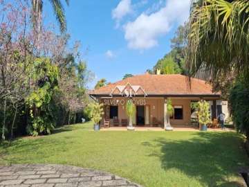 Casa à venda em Itaipava, Petrópolis - RJ