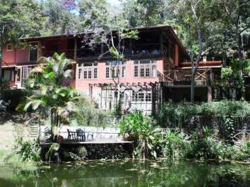 Casa à venda em Itaipava, Petrópolis - RJ