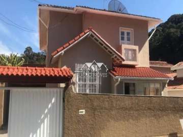 Casa à venda em Castelânea, Petrópolis - RJ