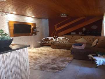 Casa à venda em Quissamã, Petrópolis - RJ