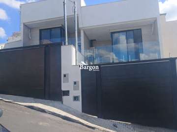 Casa à venda em São Pedro, Juiz de Fora - MG