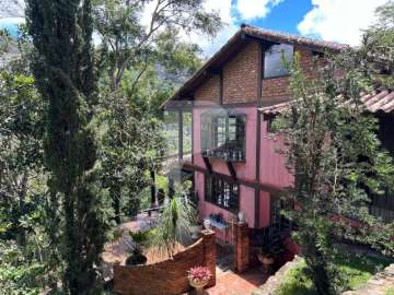 Casa à venda em Itaipava, Petrópolis - RJ