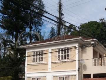 Casa à venda em Valparaíso, Petrópolis - RJ