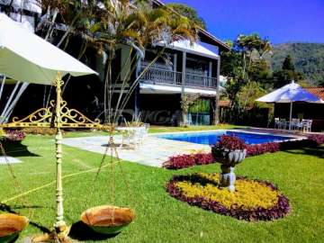 Casa à venda em Nogueira, Petrópolis - RJ