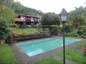 Casa à venda em Samambaia, Petrópolis - RJ