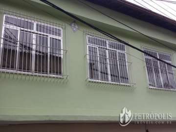 Casa à venda em Cascatinha, Petrópolis - RJ