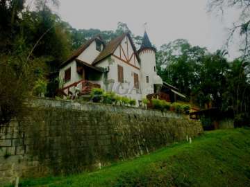 Casa à venda em Pedro do Rio, Petrópolis - RJ