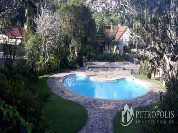 Casa à venda em Retiro, Petrópolis - RJ
