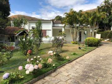 Casa à venda em Itaipava, Petrópolis - RJ
