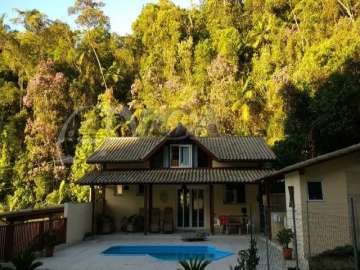 Casa à venda em Duarte da Silveira, Petrópolis - RJ