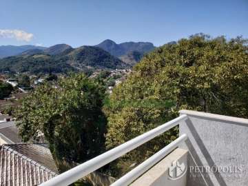 Casa à venda em Valparaíso, Petrópolis - RJ