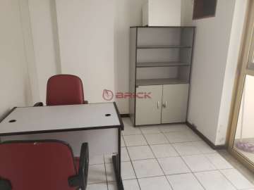 Sala à venda em Várzea, Teresópolis - RJ