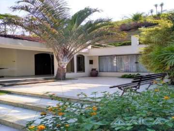 Casa à venda em Três Rios, Três Rios - RJ