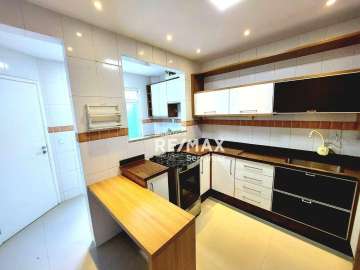Apartamento à venda em Parque Imperial, Nova Friburgo - RJ