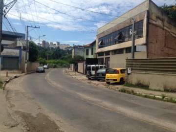 Galpão à venda em Democrata, Juiz de Fora - MG