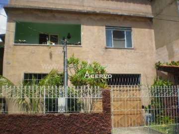 Casa à venda em Parque Independência, Juiz de Fora - MG