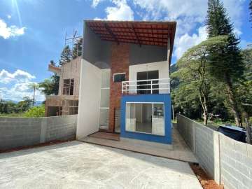 Casa à venda em Granja Guarani, Teresópolis - RJ