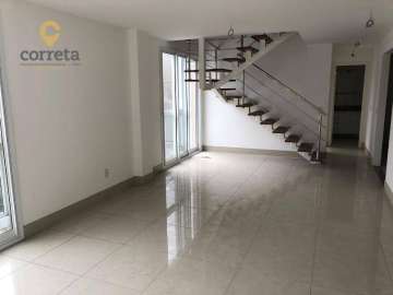 Cobertura à venda em Centro, Nova Friburgo - RJ