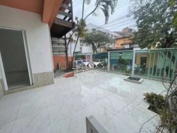 Casa à venda em Passagem, Cabo Frio - RJ
