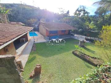 Casa à venda em Centro, São José do Vale do Rio Preto - RJ