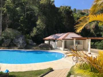 Apartamento à venda em Samambaia, Petrópolis - RJ