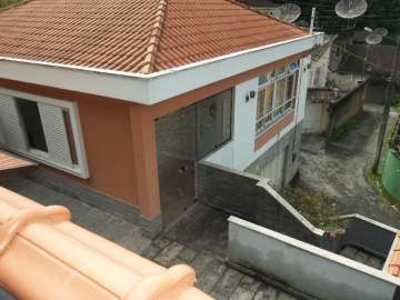Casa à venda em Mosela, Petrópolis - RJ