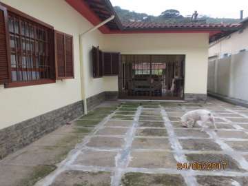 Casa à venda em Castelânea, Petrópolis - RJ