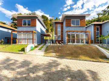 Casa à venda em Bonsucesso, Petrópolis - RJ