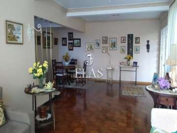 Casa à venda em Valparaíso, Petrópolis - RJ