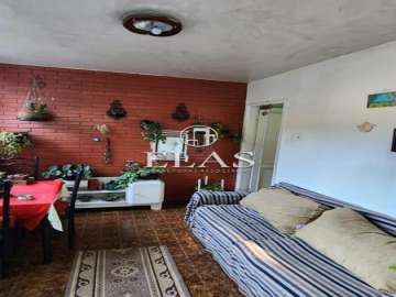 Casa à venda em Mosela, Petrópolis - RJ