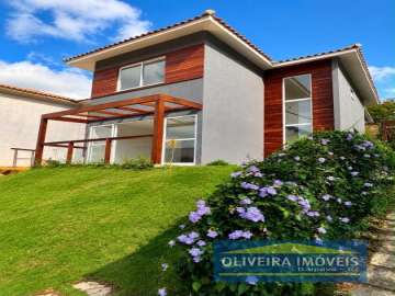 Casa à venda em Bonsucesso, Petrópolis - RJ