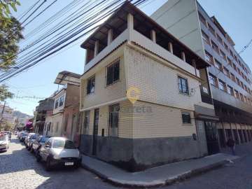 Casa à venda em Centro, Nova Friburgo - RJ