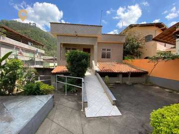 Casa à venda em Olaria, Nova Friburgo - RJ