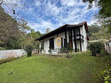 Casa à venda em Vale dos Pinheiros, Nova Friburgo - RJ