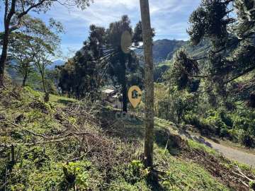Terreno Residencial à venda em Cascatinha, Nova Friburgo - RJ