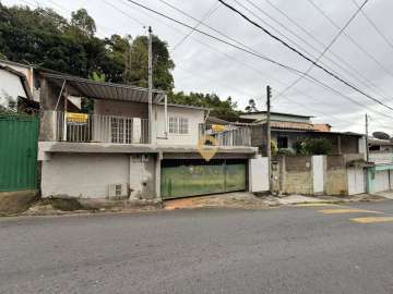 Casa à venda em Parque Maria Teresa, Nova Friburgo - RJ